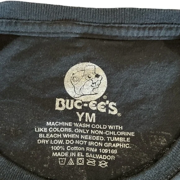 Buc-ee’s Halloween T-Shirt in Youth Size Medium. “Let’s Boo This!” Design. EUC - Picture 3 of 5